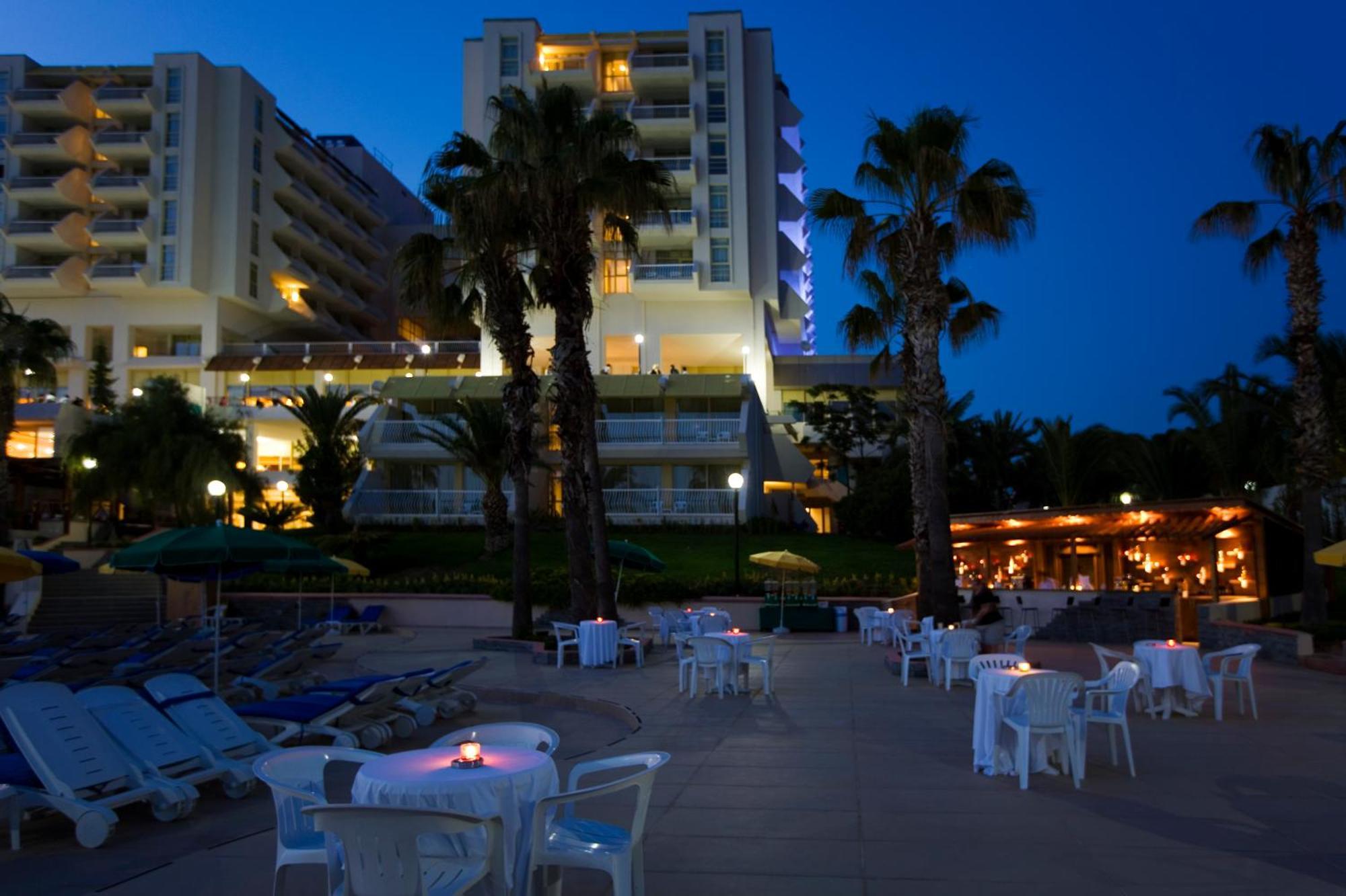 Fantasia Deluxe Hotel Kusadası Kültér fotó