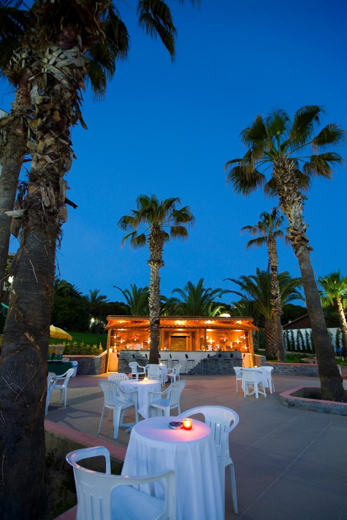 Fantasia Deluxe Hotel Kusadası Kültér fotó