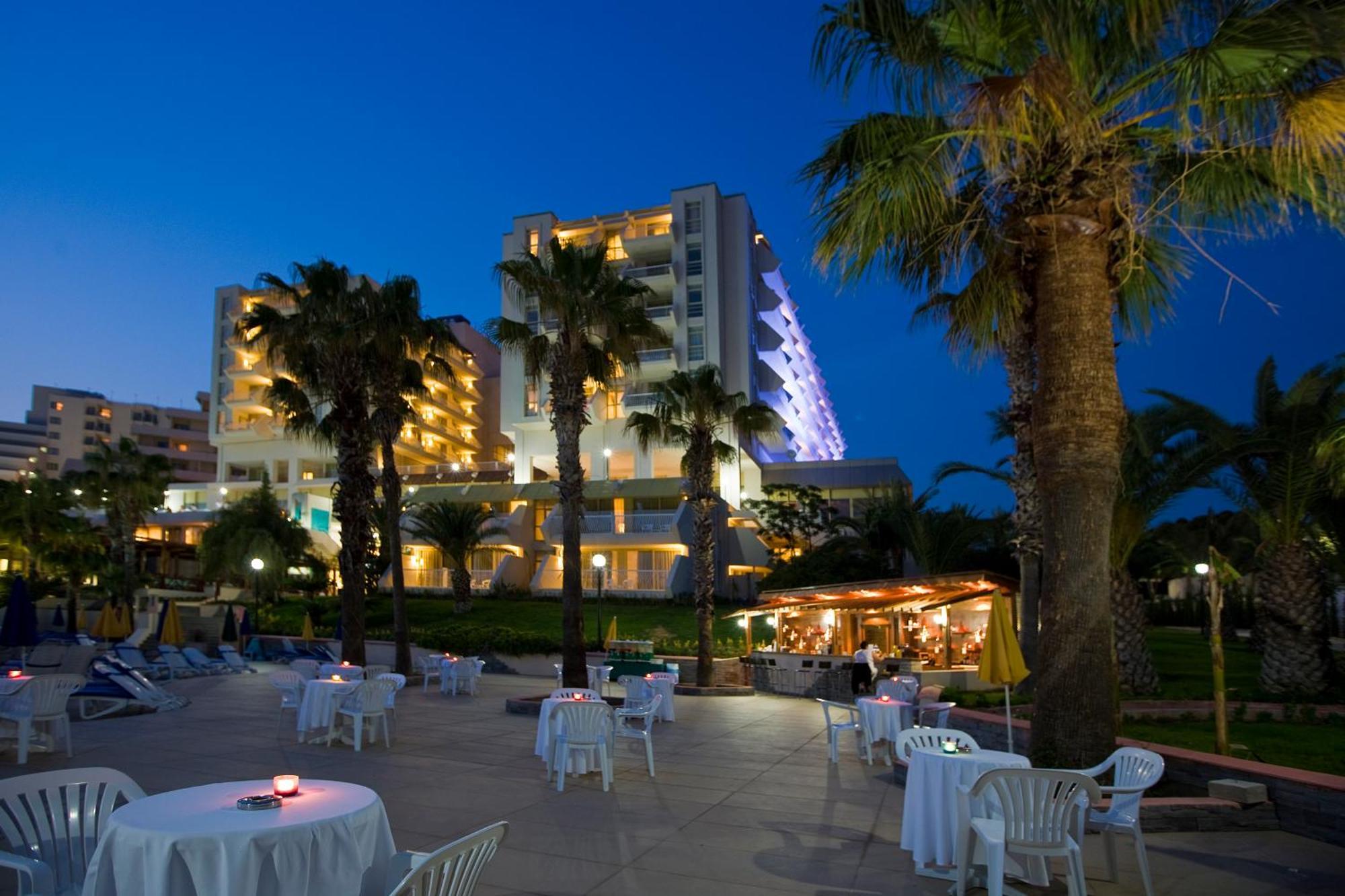 Fantasia Deluxe Hotel Kusadası Kültér fotó