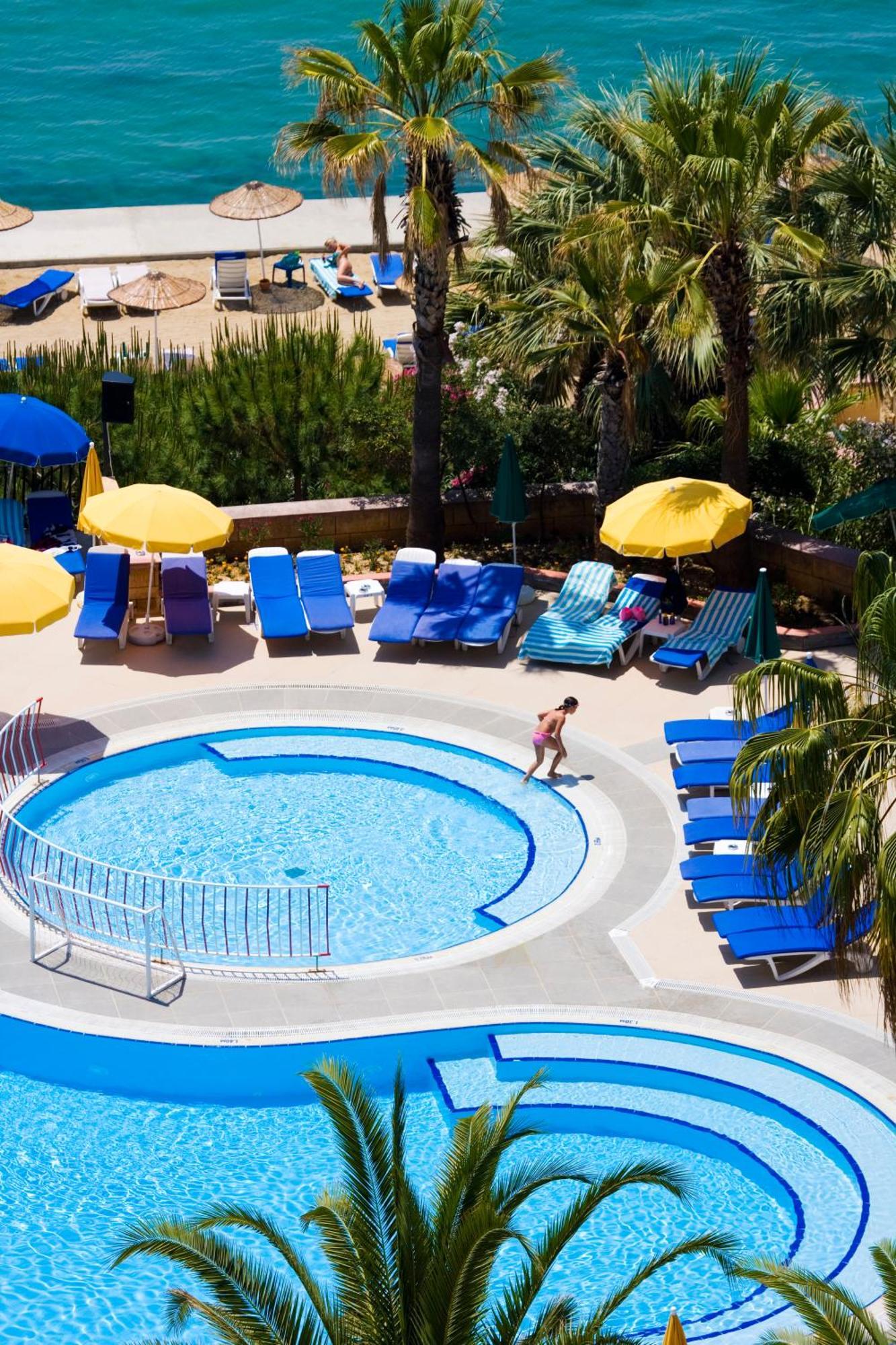 Fantasia Deluxe Hotel Kusadası Kültér fotó